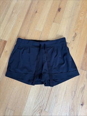 Lululemon Women’s Black Drawstring Lounge Shorts